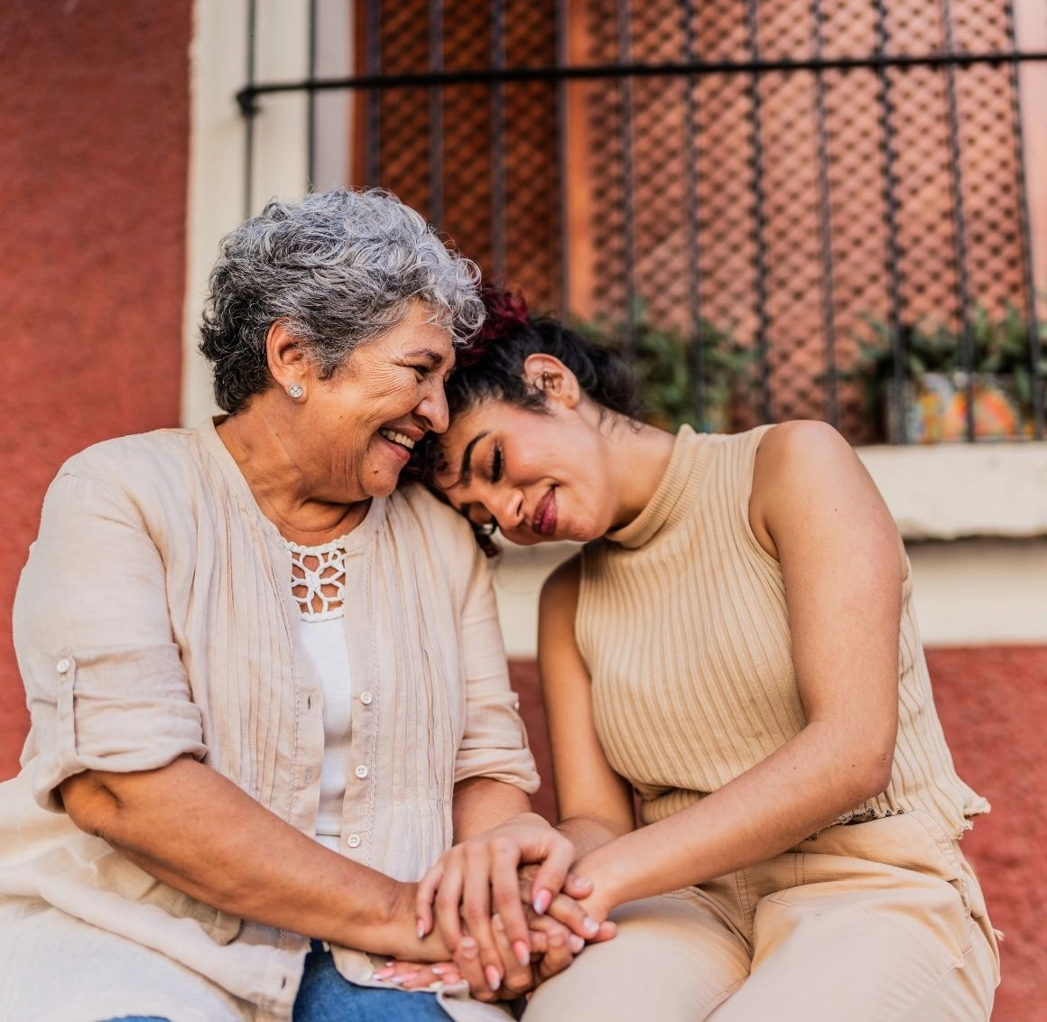 caregiver providing assistance with home care in Los Altos